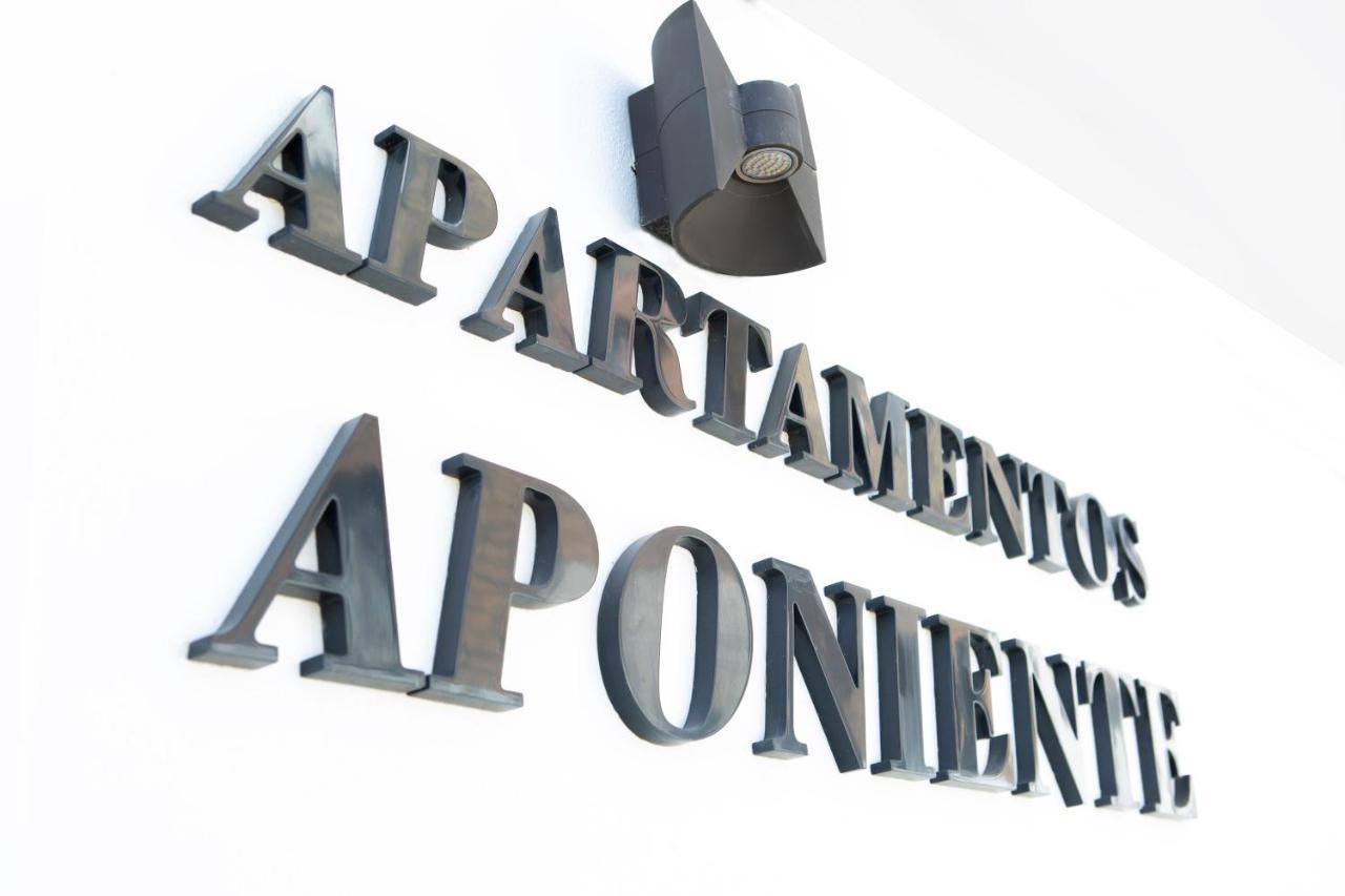 קוניל דה לה פרונטרה Apartamentos Aponiente מראה חיצוני תמונה